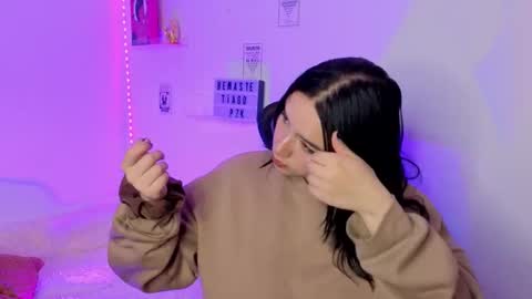 Emily Lindey online show from March 18, 8:52 am