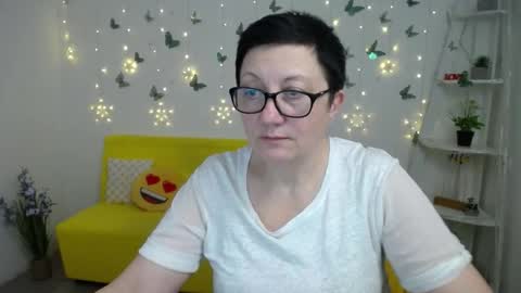 Emily online show from March 8, 2:04 am