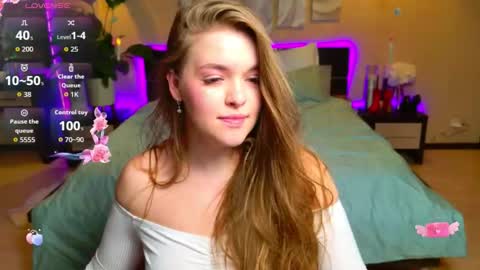 emilywhisperawesome online show from March 12, 9:39 pm