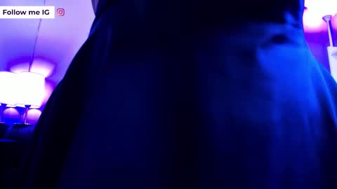 Emma Monserratt online show from March 25, 6:55 pm