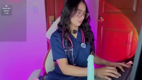    online show from March 13, 11:33 am