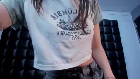 emy_latin online show from February 13, 7:37 pm