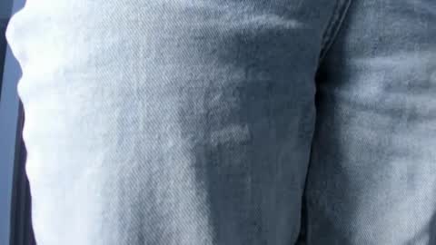 emy_latin online show from February 11, 3:35 pm