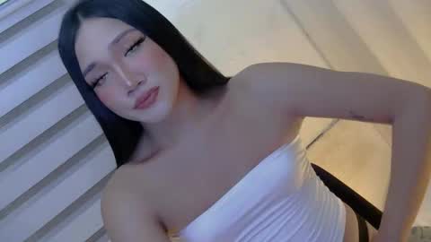 sahara love online show from December 4, 11:45 am