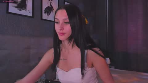 erika_flame online show from September 17, 7:50 am