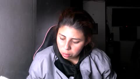 Sara online show from February 3, 8:19 am