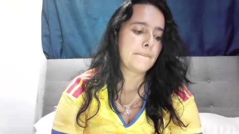 estefany_magic online show from July 4, 3:57 am