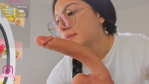 Eva online show from April 23, 12:29 pm