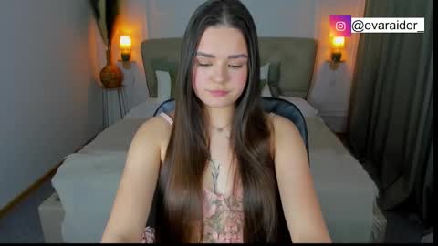 Eva online show from March 30, 2:38 pm