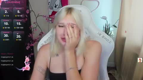 Evelina online show from June 28, 1:12 am