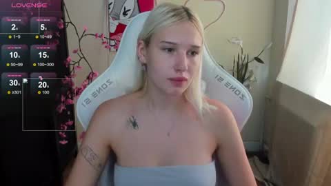 Evelina online show from July 4, 3:24 am