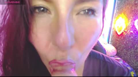 Juliana online show from February 6, 7:51 pm