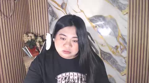 SHANTAL MARIE online show from April 10, 10:21 am