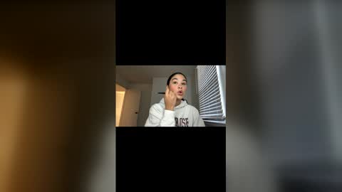 fairykatie online show from December 19, 9:18 pm