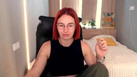 flamevixen online show from July 30, 5:52 am