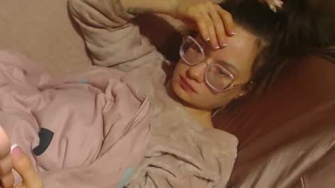 say meow and send tip  online show from March 6, 8:26 pm