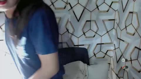 foxy_lei online show from April 11, 7:45 am