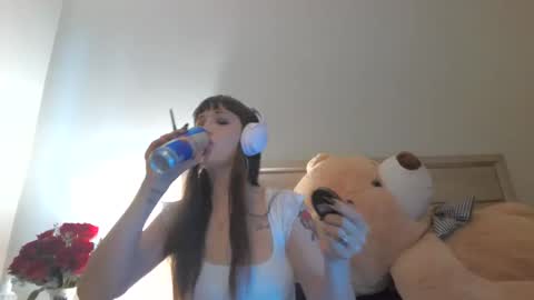 Angel online show from April 11, 5:38 pm