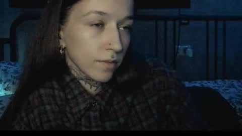 fran_bow online show from February 19, 8:51 pm