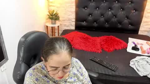          online show from March 24, 2:50 am