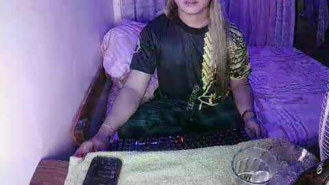 future_bride online show from February 6, 1:03 pm