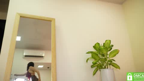 Carolina online show from April 18, 11:15 pm