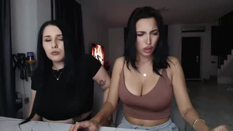 i love to squirt online show from April 3, 11:03 pm