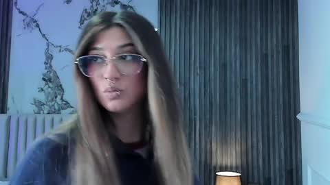 Gabriela Kassi online show from April 18, 11:35 am