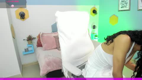 Gaby online show from August 6, 3:30 pm