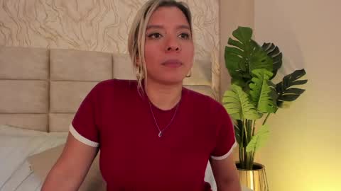 Gaia Stone online show from April 15, 8:53 pm