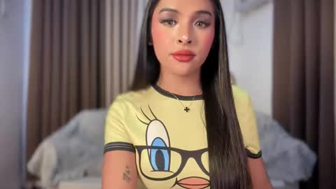 queen ronna online show from April 23, 12:29 pm