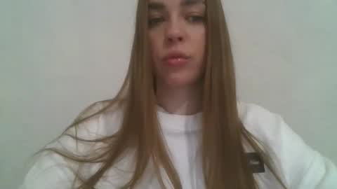 gloria954807 online show from March 19, 5:28 pm