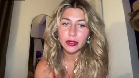 GoddessDove online show from December 4, 10:50 am