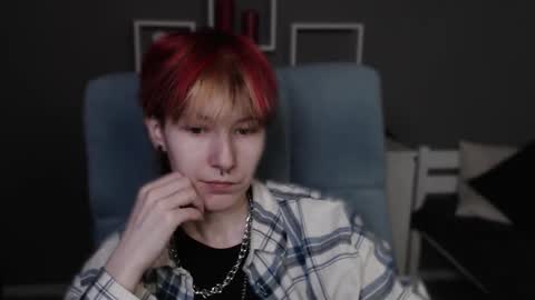 guitarandangell online show from March 18, 7:57 am