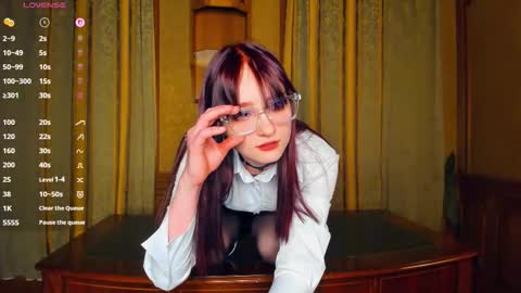 Chloe online show from March 25, 8:01 pm