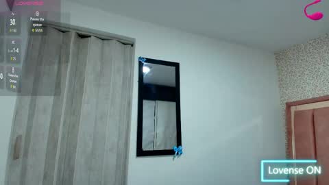  H A N N A  online show from April 18, 12:46 am