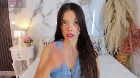 Hannahill69 online show from March 31, 5:18 am