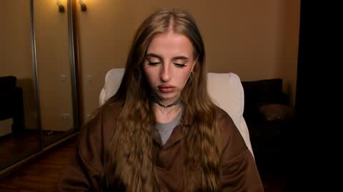 Julia online show from April 12, 5:10 am