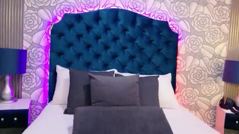 HazelMoret online show from February 14, 4:03 am