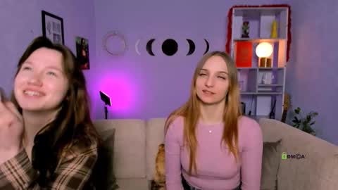 Helli online show from March 16, 8:24 pm