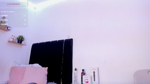 hellokitty38 online show from July 28, 1:54 pm