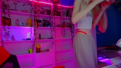 Rumi online show from September 30, 11:27 am