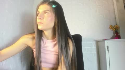 darcy and ostbot online show from February 9, 4:26 am