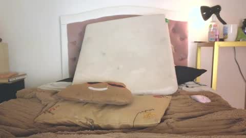 Honey-Sweett online show from April 16, 10:37 am