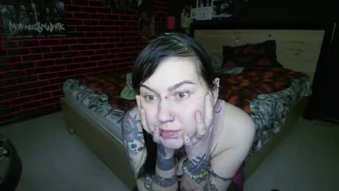 Messalina Horror online show from April 17, 1:51 am