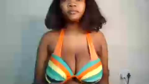 Zarah online show from August 8, 6:05 pm