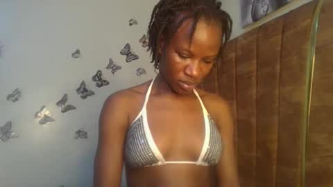 hot petite100 online show from April 17, 4:03 am