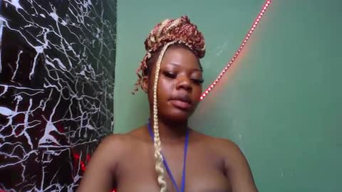 Stella online show from February 9, 1:25 pm