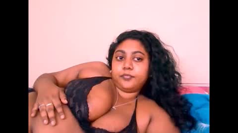 indianruby21 online show from February 4, 8:28 am