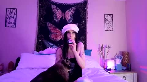 Indigo Bay online show from February 3, 5:05 am